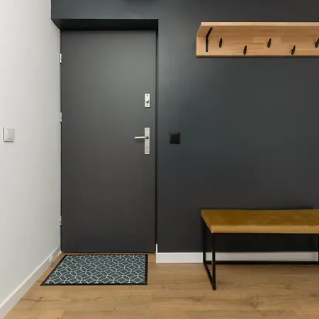 Stylish Downtown By Renters דירה ורשה